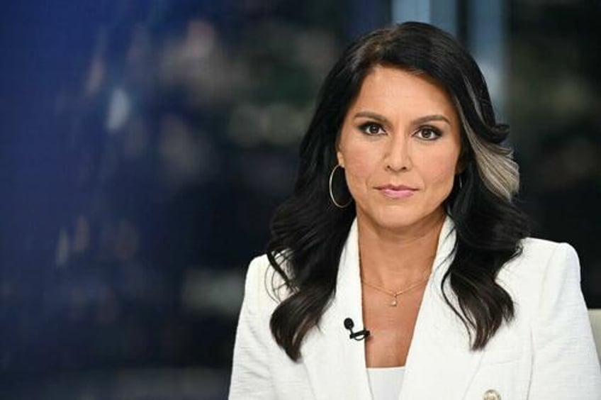 why possible trump vp pick tulsi gabbard is visiting mar a lago soon