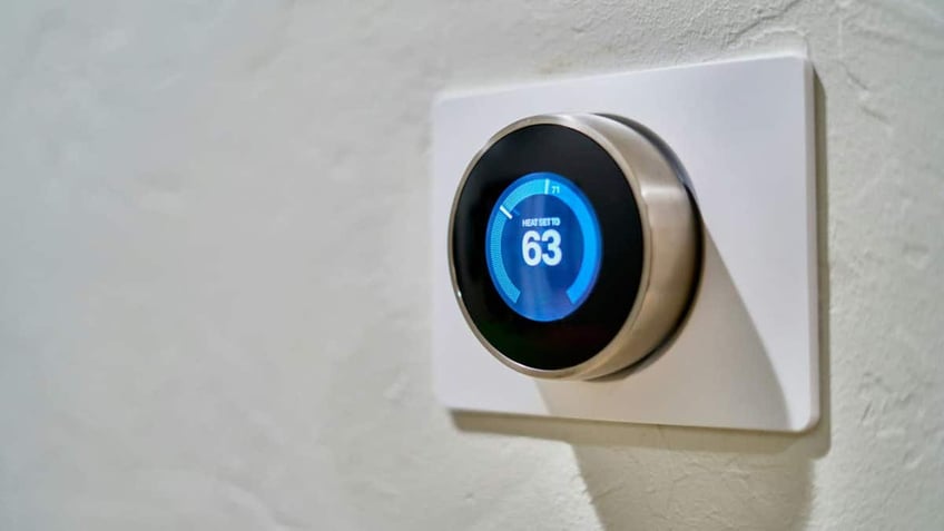 A smart thermostat  (Kurt "CyberGuy" Knutsson) 