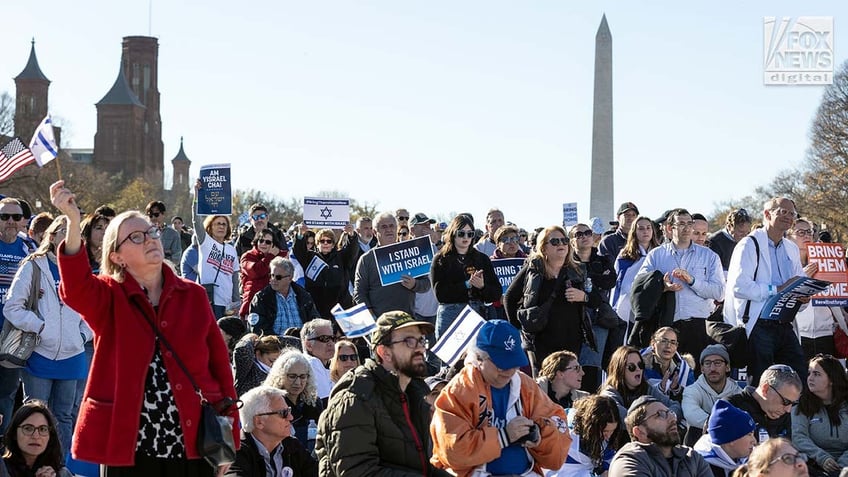 will grace star debra messing blasted for speech at pro israel rally in dc