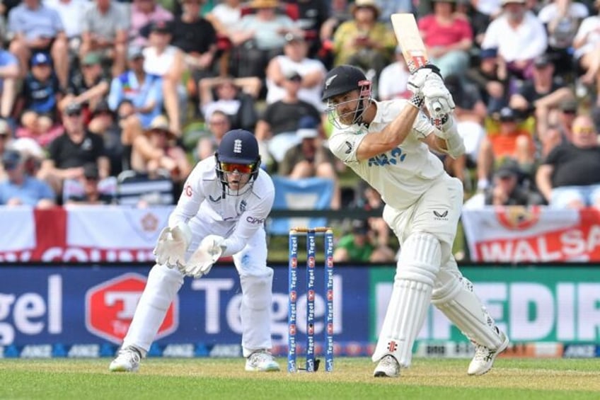 New Zealand's Kane Williamson hit 10 fours before falling for 93 after tea