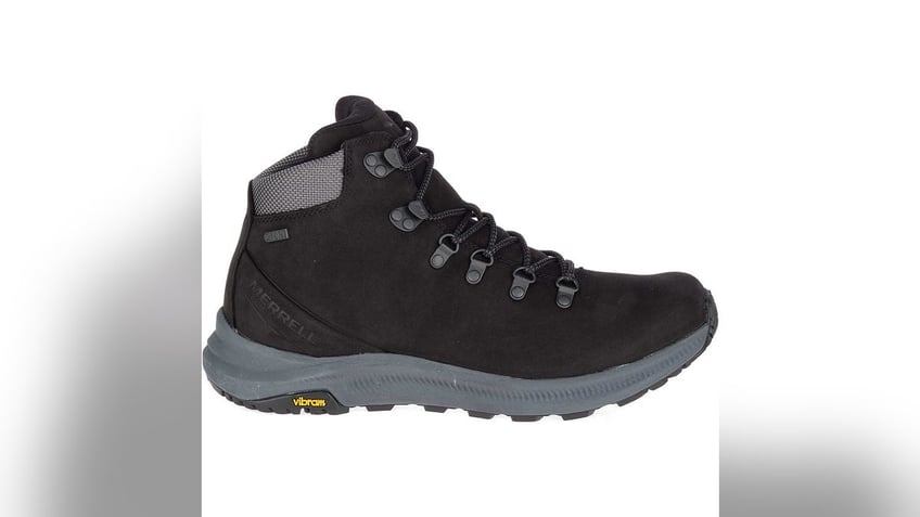 These boots, with a waterproof membrane, lightweight insulation and a grippy outsole, provide stability and warmth on icy trails. 