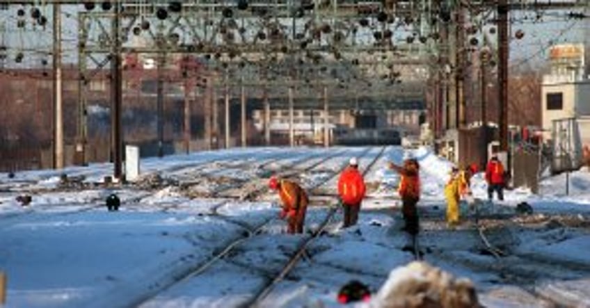 Winter weather forces Amtrak to cancel dozens of trains in Northeast Corridor