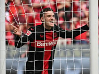 Wirtz returns to help unbeaten Leverkusen chase history