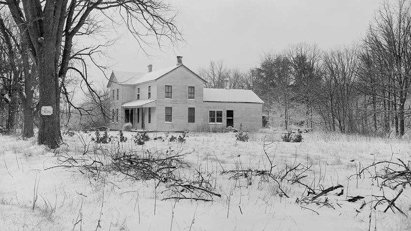 wisconsin killer body snatcher ed geins voice heard in unearthed recordings barney fife with a chainsaw