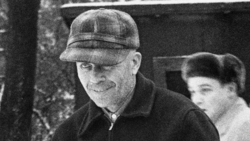 wisconsin killer body snatcher ed geins voice heard in unearthed recordings barney fife with a chainsaw