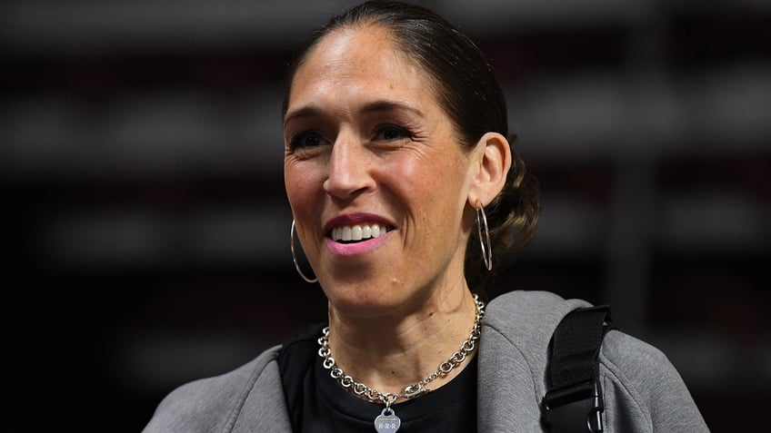 Rebecca Lobo at Liberty-Sun