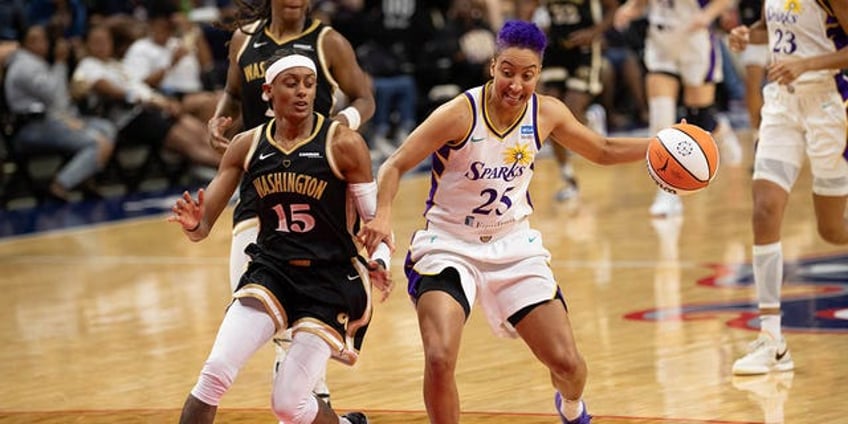 wnbas layshia clarendon brittney sykes ejected after final minute skirmish