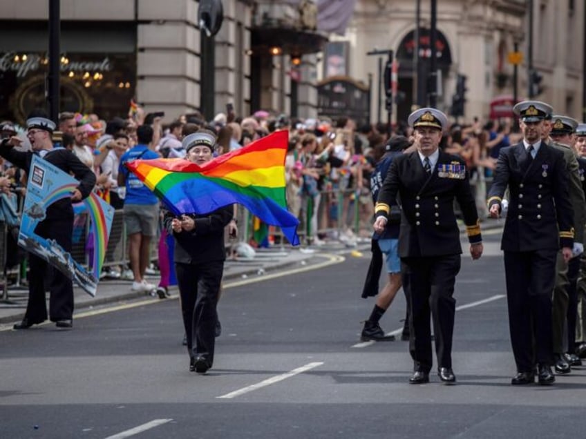 woke wars britains royal navy tells sailors to introduce themselves with gender pronouns