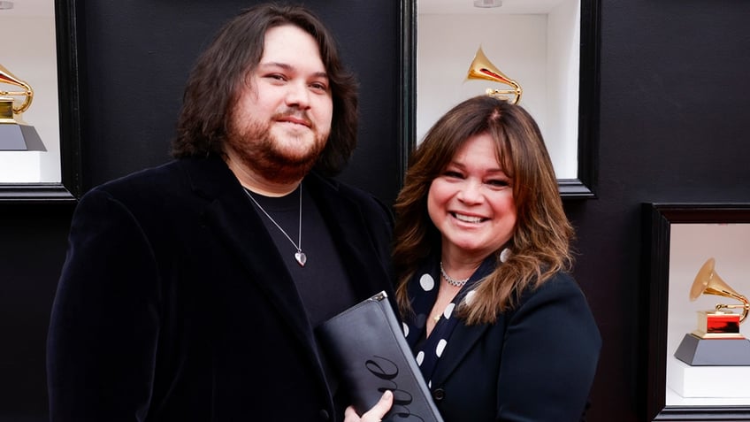 wolfgang van halen weds andraia allsop in intimate ceremony ed wouldve been absolutely beaming