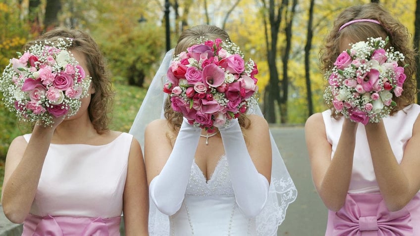 woman boots sister in law from wedding party after she shared an ugly crying picture of the bride