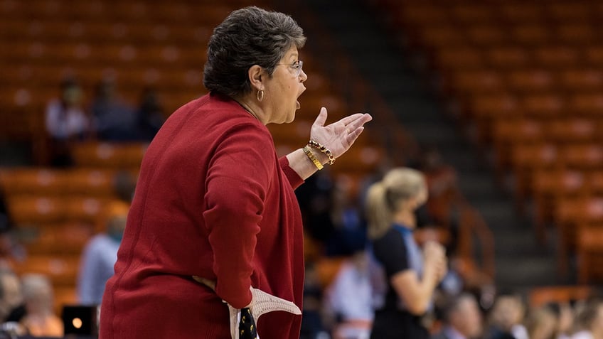 Southern Miss coach Joye Lee-McNeils on the sidelines