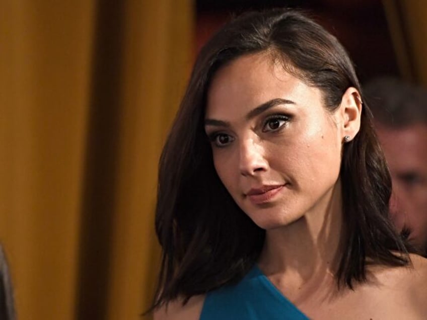 wonder woman star gal gadot plans hollywood screening of hamas atrocities against jews