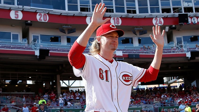 world series champ bronson arroyo shares advice for players facing tommy john surgery just be patient