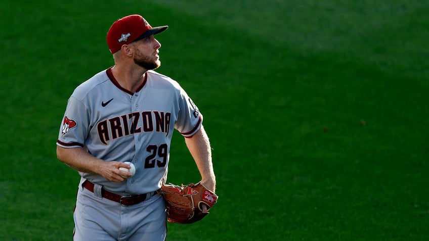 world series game 2 diamondbacks look to rebound after rangers walk off victory