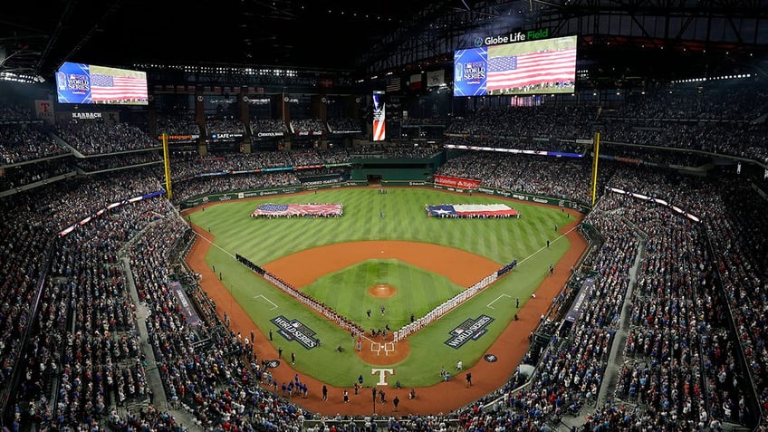 world series game 2 diamondbacks look to rebound after rangers walk off victory