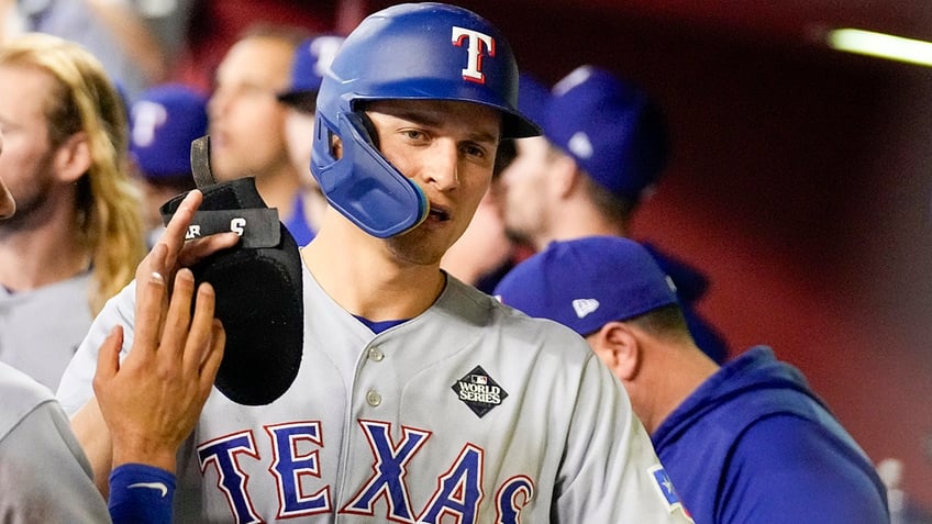 world series game 5 preview rangers can clinch title with win over diamondbacks