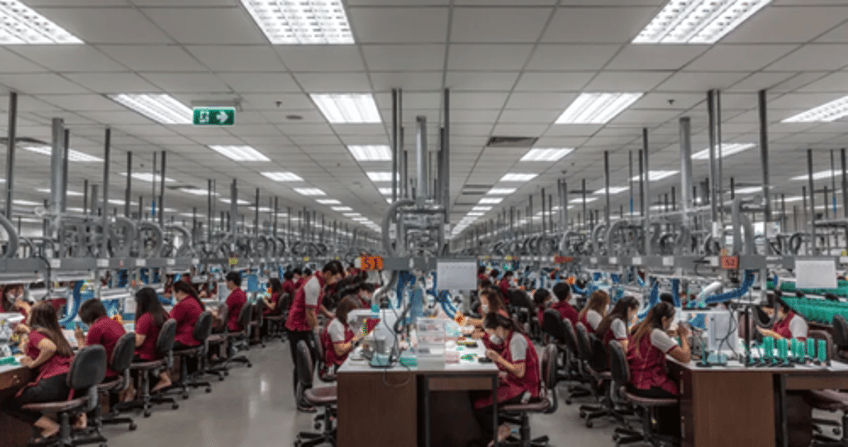 worlds largest jewelry brand says reshoring us production simply wont work 