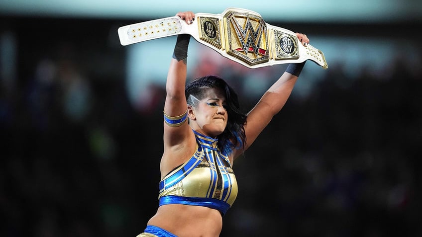 wrestlemania 40 bayley digs deep to win wwe womens championship against iyo sky