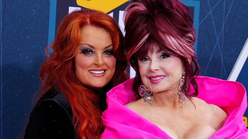 Wynonna and Naomi Judd at CMT awards