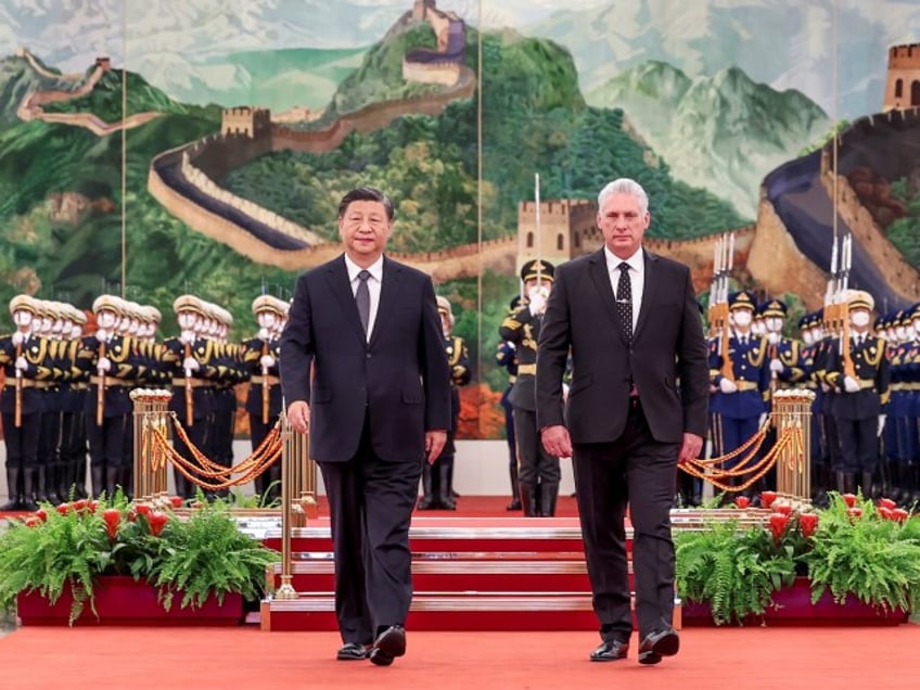 xi jinping meets good comrades from cuba to heighten strategic ties