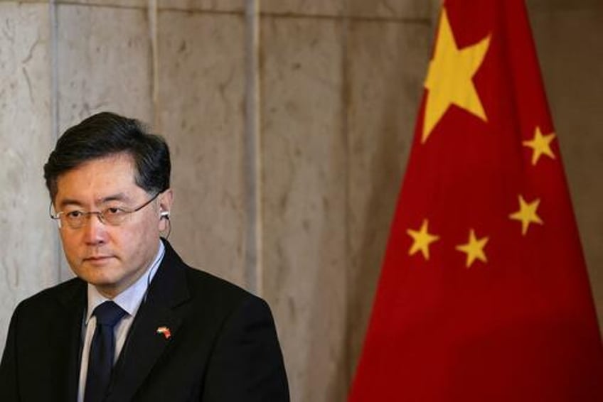 xi jinpings vanished foreign minister abruptly replaced in shake up