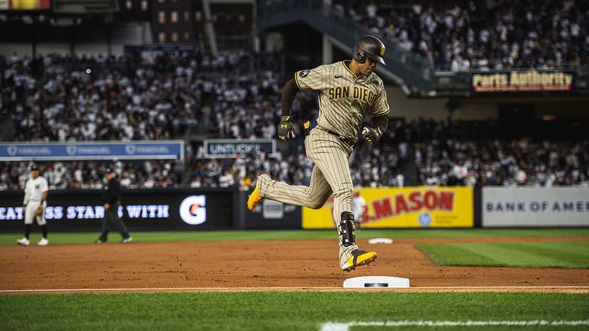 yankees acquire all star juan soto in blockbuster trade