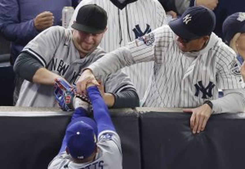 Yankees fans who interfered during World Series play banned from Game 5