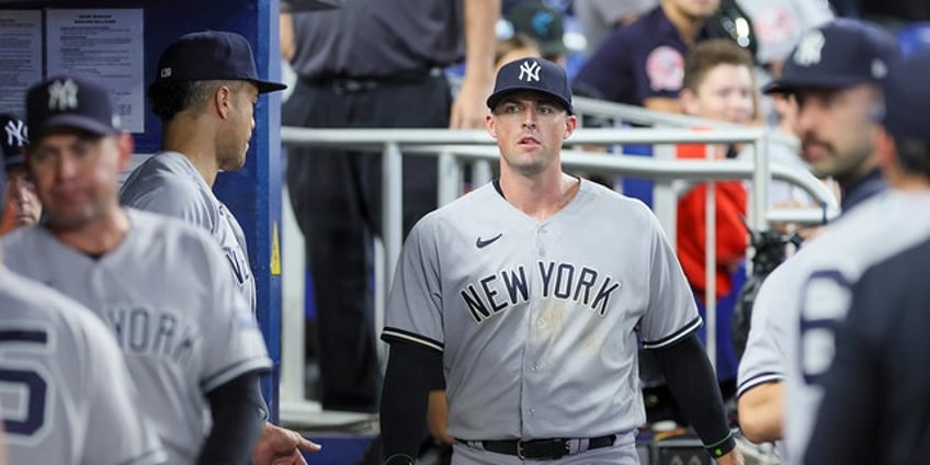 yankees implode against marlins blow 4 run lead as season struggles continue