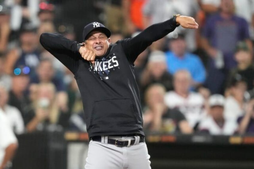 yankees manager aaron boone puts on show after getting ejected for 6th time this season