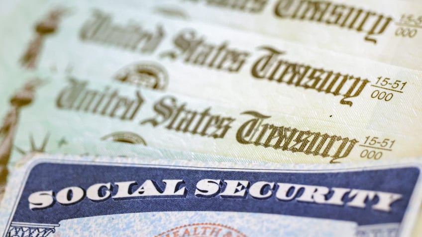 Social Security To Increase Payments By Largest Amount In 40 Years