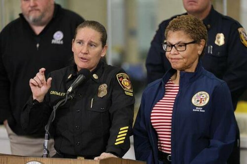 youre fire d la mayor karen bass boots fire chief over handling of palisades blaze