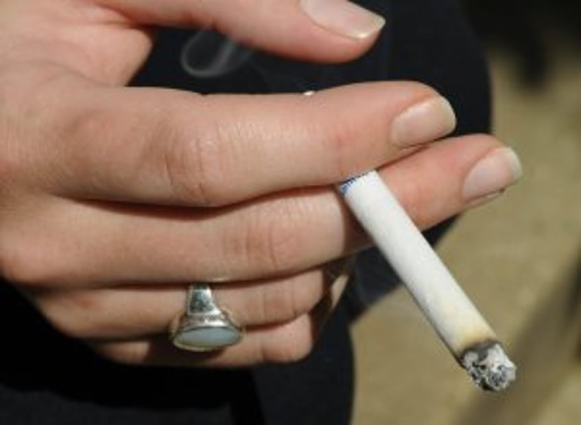 Youth tobacco use reaches 25-year low, CDC says