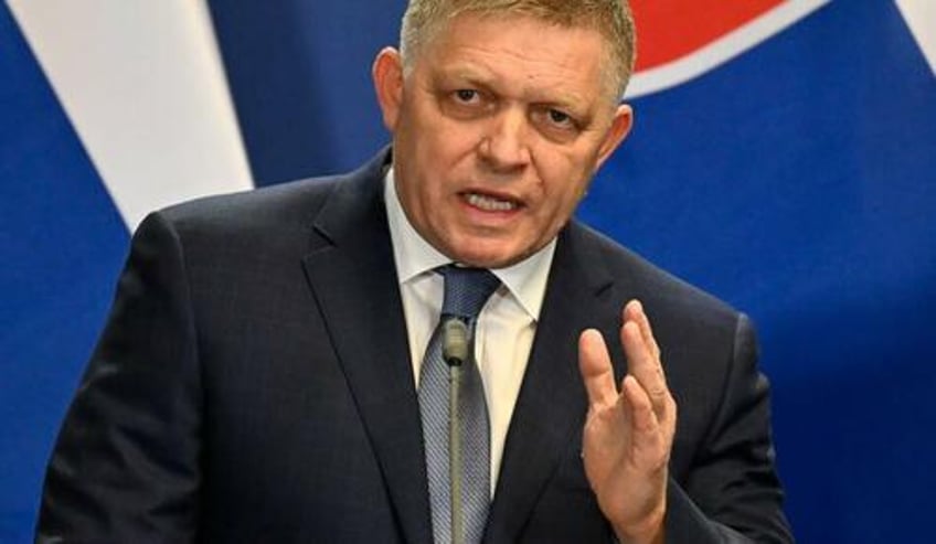 zelensky blackmailing europe for aid says slovak pm fico in latest spat over russian gas