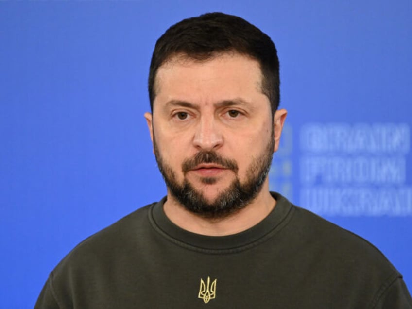 zelensky not satisfied with the level of western weapon donations