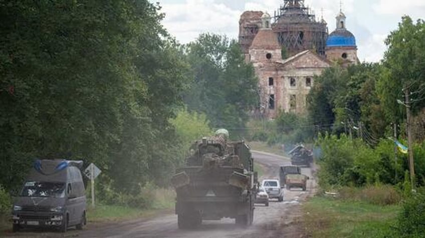 zelensky pushes buffer zone in conquered areas of kursk with martial law 