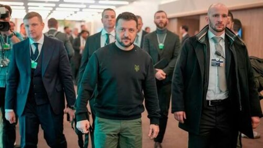 zelensky says ready to resign for the sake of peace nato membership