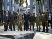 Zelensky Tells Commanders Ukraine Must Defeat Russia To Join NATO