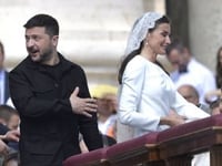 Zelensky, Vance meet against backdrop of first papal mass