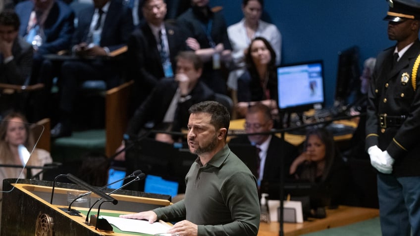 zelenskyy accuses russia of food supply blackmail carrying out genocide against ukraine during un speech