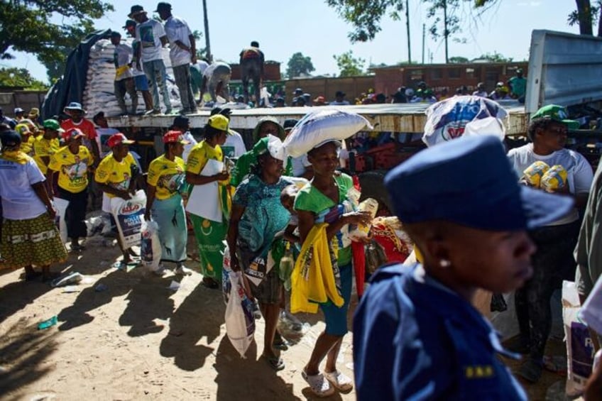 zimbabwe ruling party eyes supermajority in votes without opponents